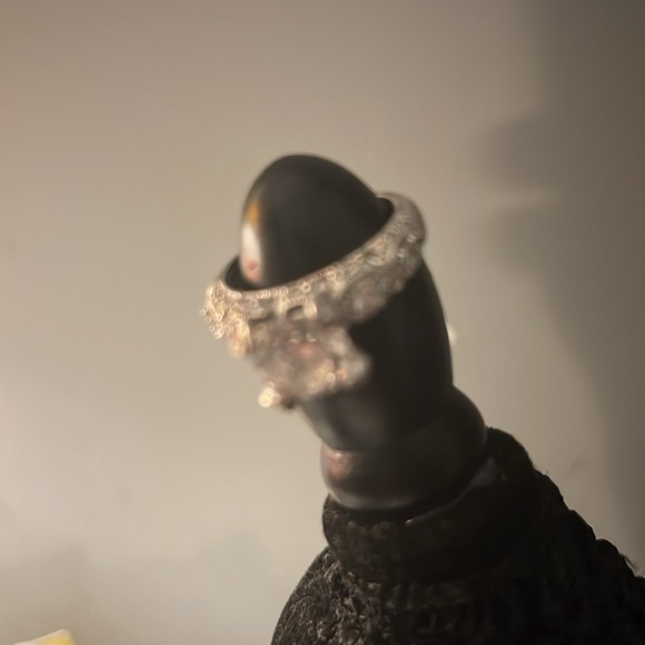 Silver ring - Picture 2 of 4